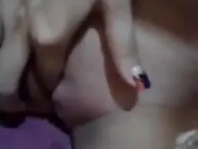 ಒಬ್ಬ ವಯಸ್ಕ ಮನುಷ್ಯನು ಭಾರೀ ಡಿಕ್ನೊಂದಿಗೆ ಸಿಸ್ಯಾಸ್ಟಾಯ್ ಮಸ್ಸುಸ್ಯೂಸ್ ಸೆರೆಸ್ ರಂಧ್ರಗಳನ್ನು ಒಪ್ಪಿಕೊಂಡನು.