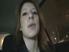 ಹಸ್ತಮೈಥುನದಲ್ಲಿ ಯುವ ಅನನುಭವಿ ಹುಡುಗಿ ಆ ಸಮಯದಲ್ಲಿ ಚುಪಾ ಚಪ್ಗಳನ್ನು ಹಾಕುತ್ತಾನೆ