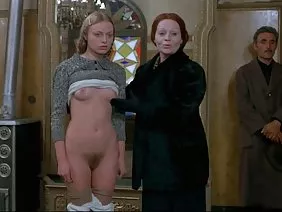 ರೈಡರ್ನಲ್ಲಿ ವಿದ್ಯಾರ್ಥಿ ಸಹೋದರಿಯೊಬ್ಬರು ಎದುರಿಸಬೇಕಾಯಿತು, ಅವಳ ಮುಖದ ಮೇಲೆ ವೀರ್ಯಾಣು ತೆಗೆದುಕೊಳ್ಳಲು ಮರೆಯದಿರುವುದು