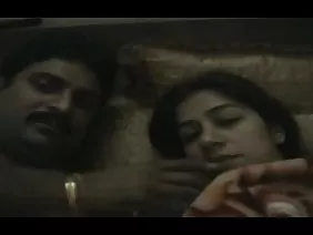 ಕಿರಿದಾದ ಕಣ್ಣಿನ ಪ್ರೇಮಿಗಳು 69 ನೇ ಸ್ಥಾನವನ್ನು ಪಡೆದರು ಮತ್ತು ಯೋನಿ ಸಂಭೋಗದಲ್ಲಿ ತೊಡಗಿದ್ದರು