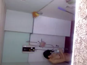 ಕುಡಿತ ವ್ಯಕ್ತಿಯು ಸೂಳೆ ಹಚ್ಚೆಗೆ ಒತ್ತಾಯಿಸಿದನು