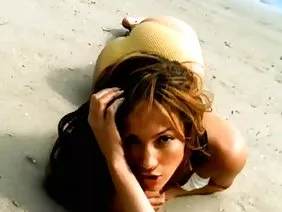 ಖಾಸಗಿ ಮನೆ ವೀಡಿಯೊ: ಬಿಸಿ ಸಂಗಾತಿಯು ನೆಚ್ಚಿನ ಅಂತ್ಯದಲ್ಲಿ ಬಾಯಿಯಲ್ಲಿ ಕೊನೆಗೊಳ್ಳುತ್ತದೆ